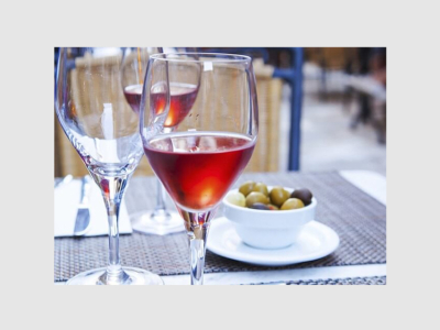 What to serve for a wine-based aperitif?